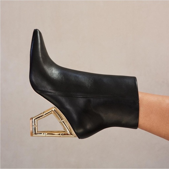 Cult Gaia Women's Valeska Pointed Toe Boots Black Size 38 - Picture 1 of 16